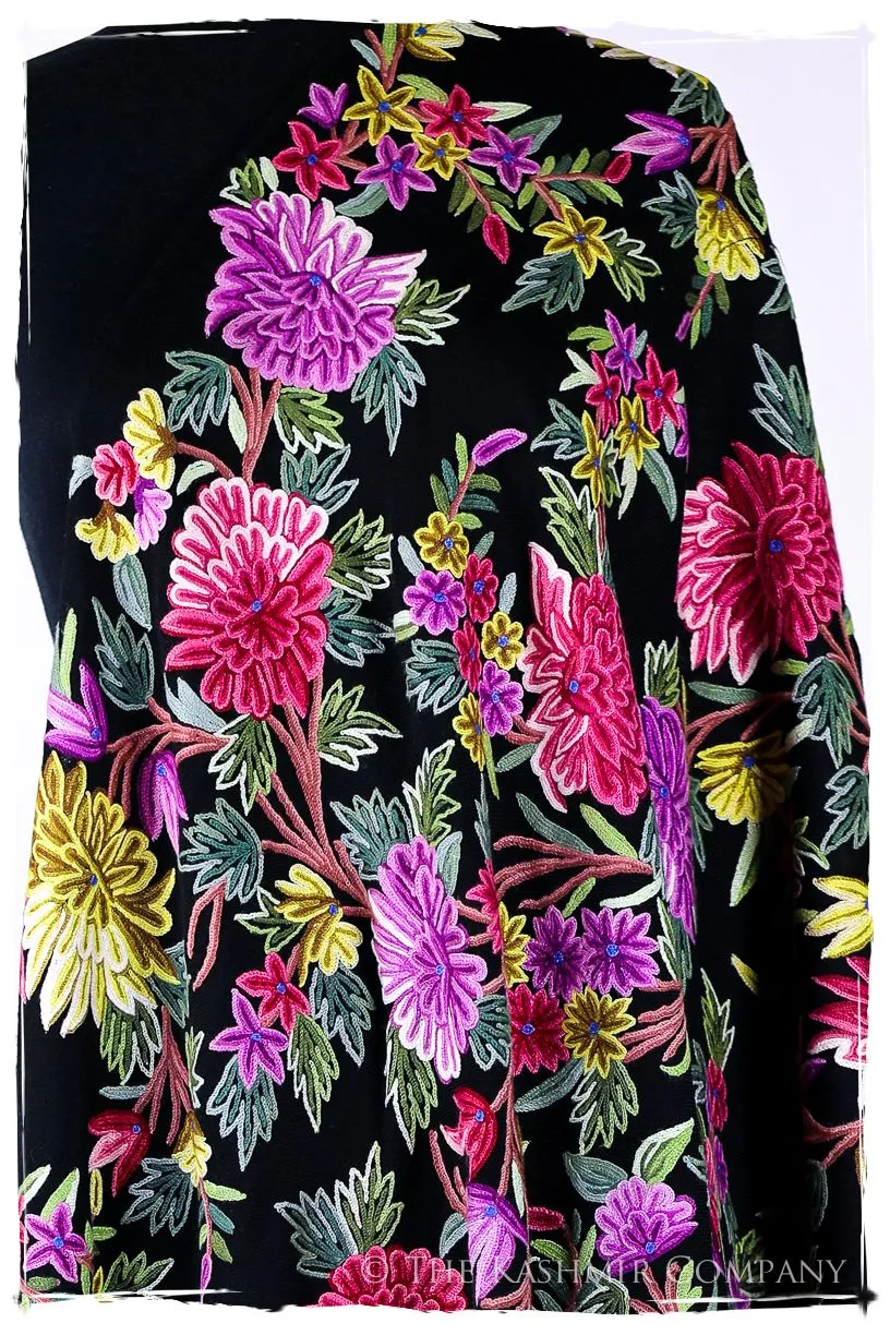 Belles Fleurs de Montréal Français Antiquaires Shawl