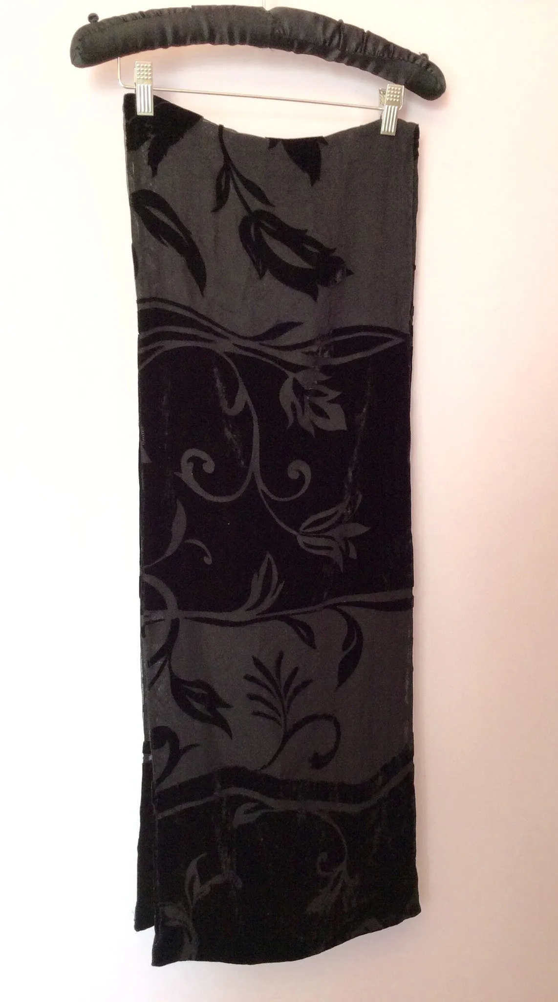 Black Silk & Velvet Floral Design Evening Scarf/Wrap