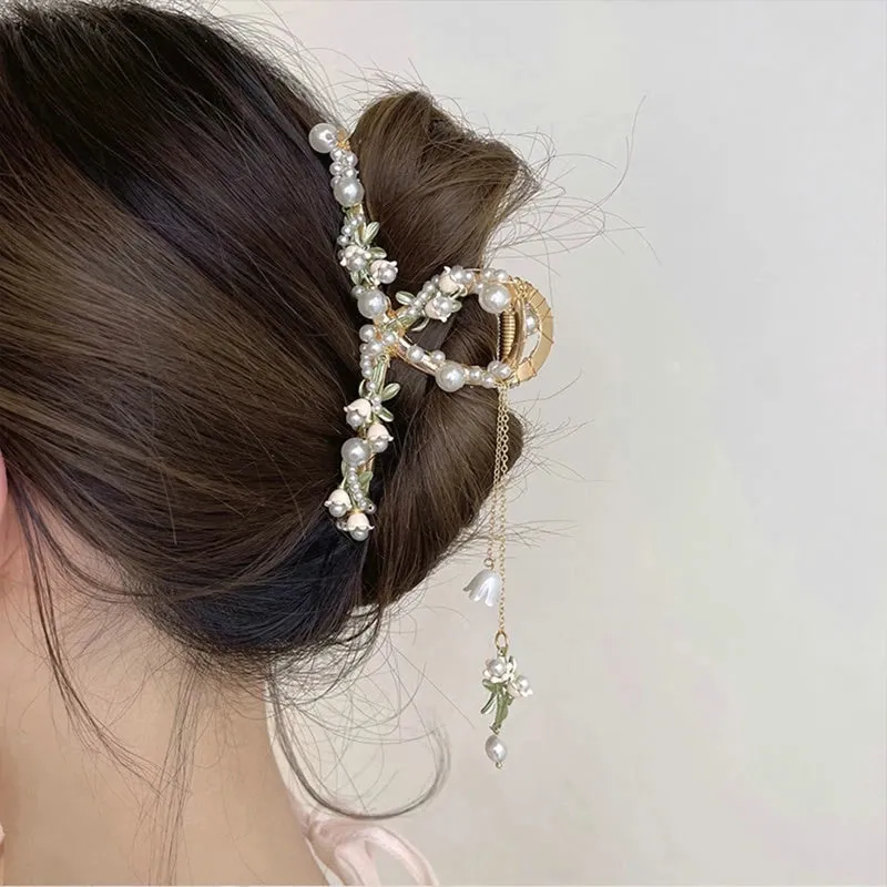 Chic Tassel Butterfly Pearl Clip