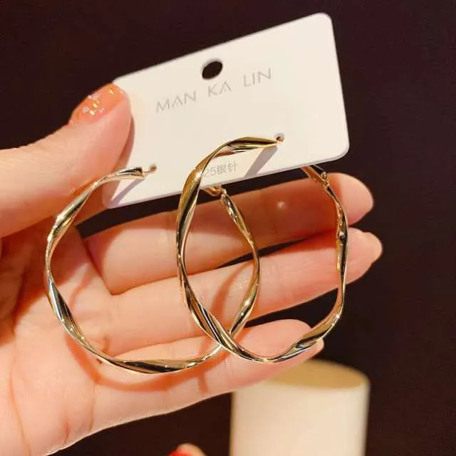 Geometric Round Hoop Earrings | Twist Hoop Earrings | Minimalist Earrings | Chunky Hoop Earrings | Small Curve Earrings | Tube Hoop Earrings
