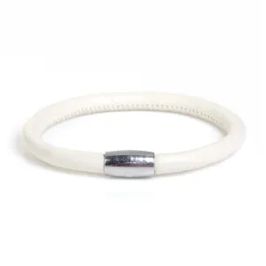 OFF WHITE CREAM Round Leather Single Wrap Bracelet Blanks, Magnet Clasp, 5mm Polyurethane Licorice Leather, 9" long cor0136