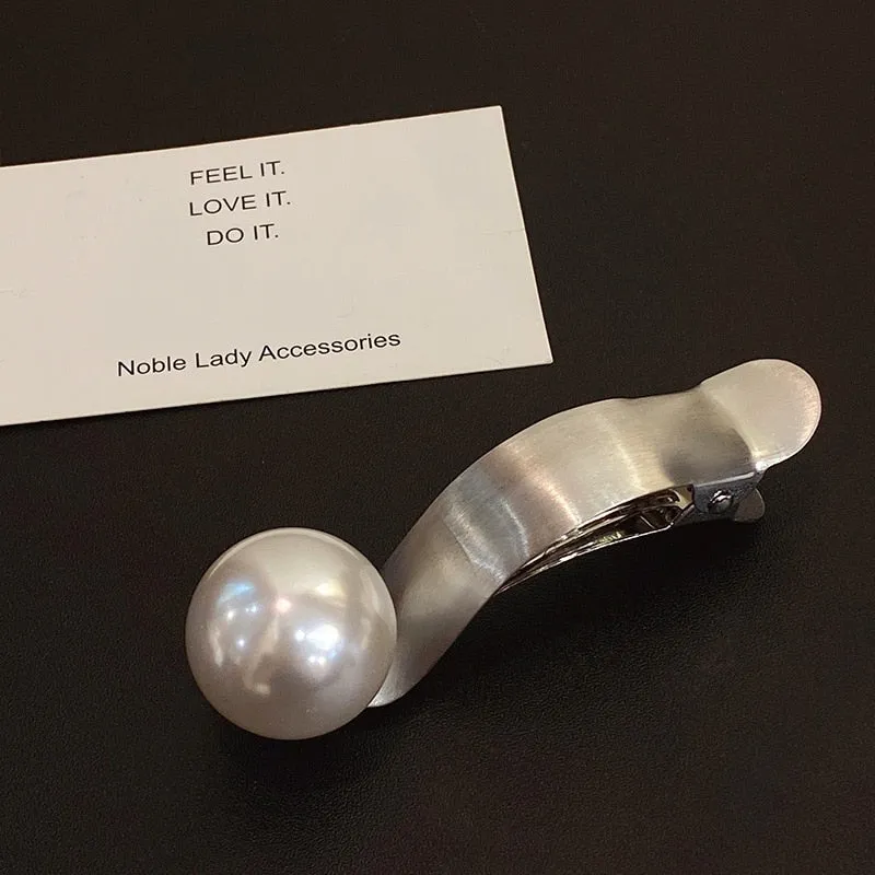 Pearl Duckbill Hair Clip Set