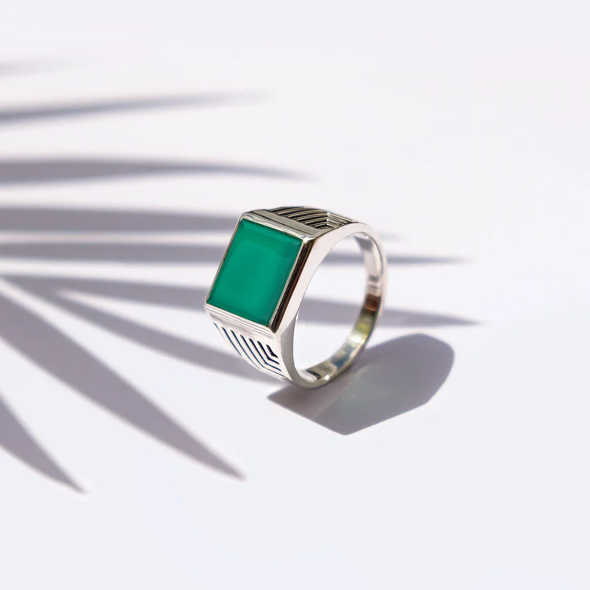 Sacred Universe Men's Signet Ring - Green Onyx