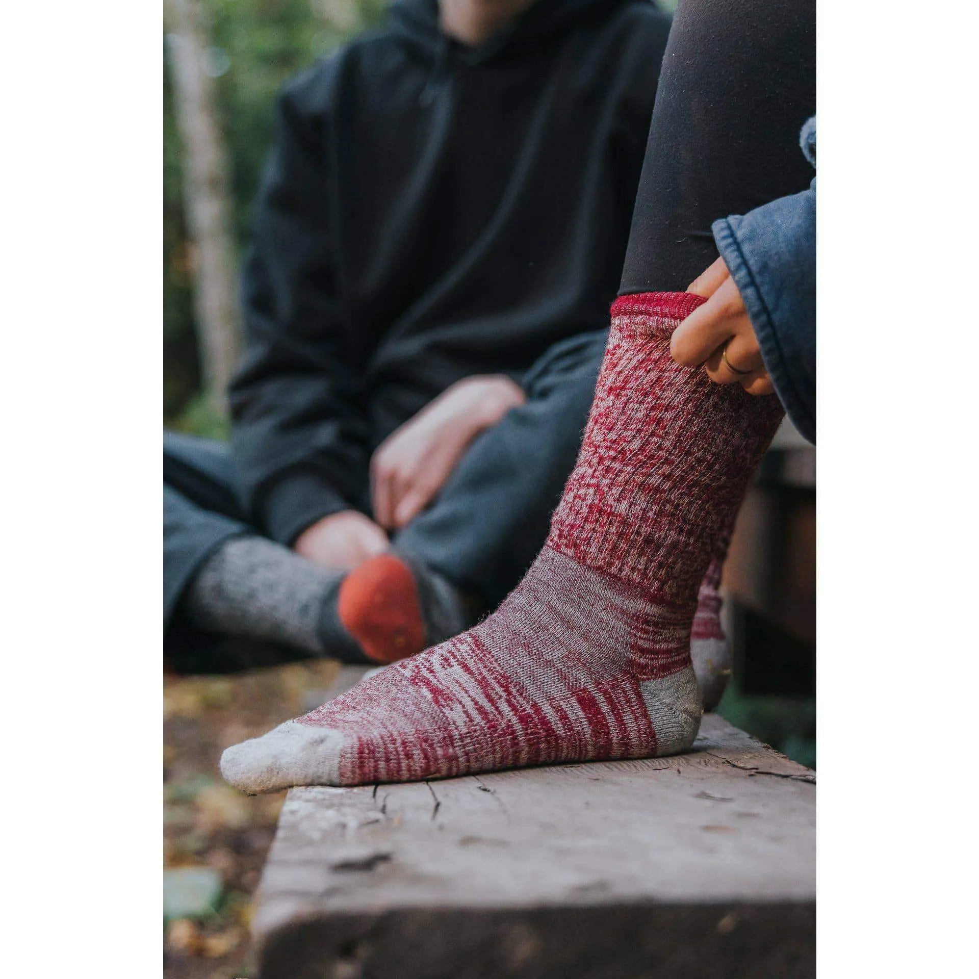 Wildly Goods Crew - Black Sand - S/M| high-end hiking socks and anti stink